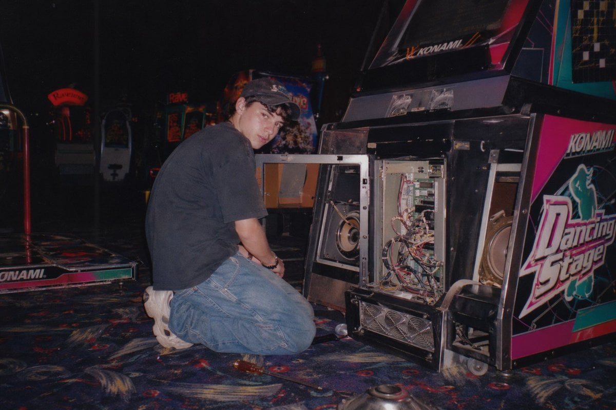 Vintage Arcade Repair Flash Photography